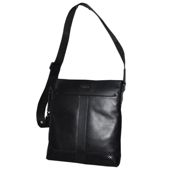 Shoulder bag with YKK zipper